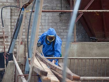 What types of asbestos removal are there
